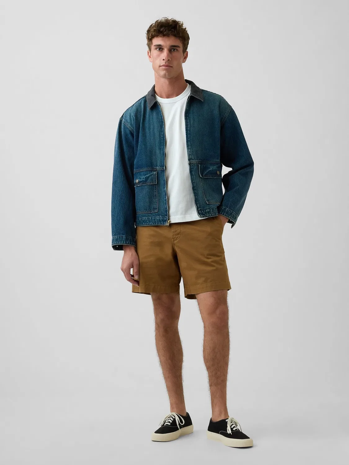 Шорты из хлопка с эластаном, расслабленная посадка Gap, коричневый