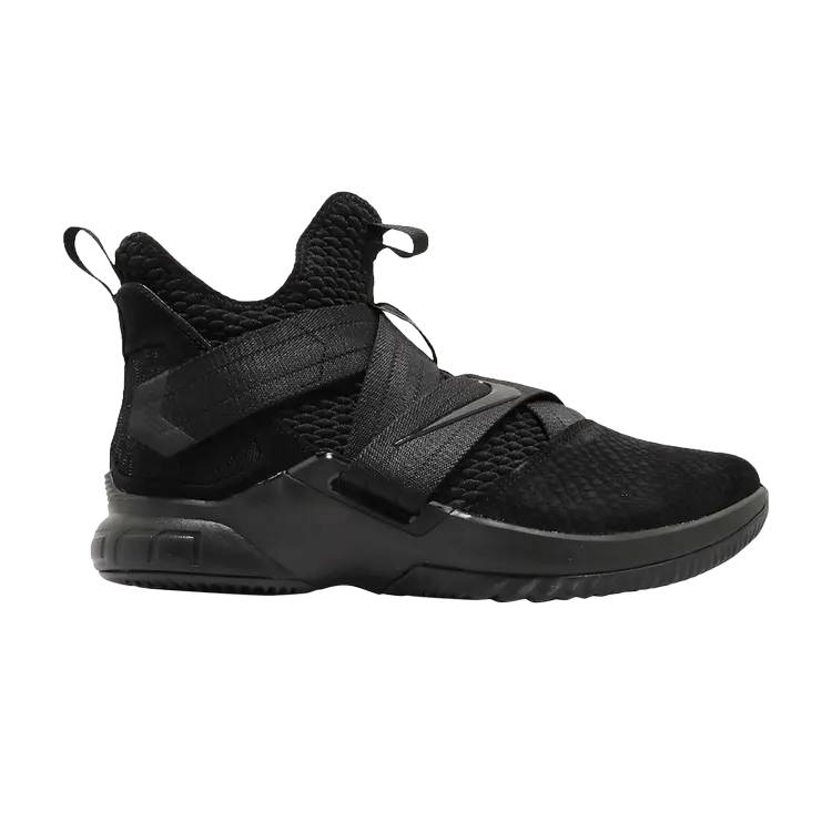 

Кроссовки Nike LeBron Soldier 12 SFG EP 'Triple Black', черный