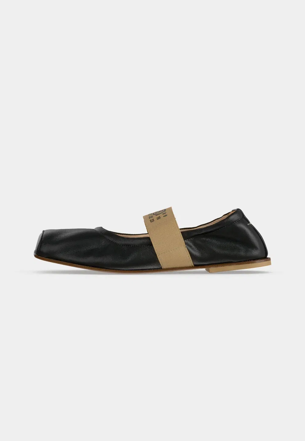 Балетки с ремешком на щиколотке Mm6 Maison Margiela, Black/Beige — фото 2