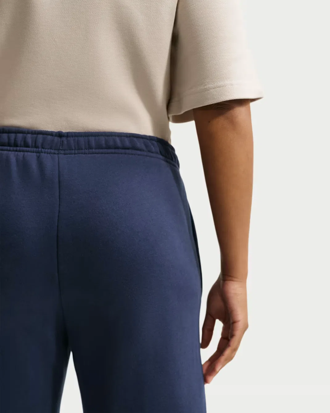Женские брюки средней посадки с широкими штанинами Nike Studio Fleece Medium Weight, Midnight Navy/Sail — фото 3