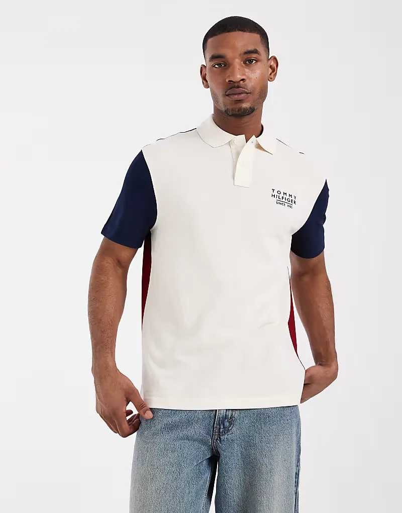 Поло Tommy Hilfiger в стиле колор-блок, прямого кроя, белый и, темно-синий