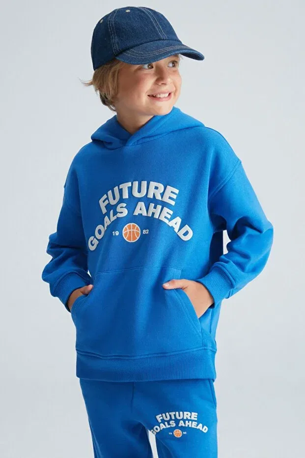 Детский спортивный костюм для мальчиков с принтом Dillion boy's 3-thread raised front printed hooded elastic leg blue tracksuit set Grimelange, Blue — фото 4