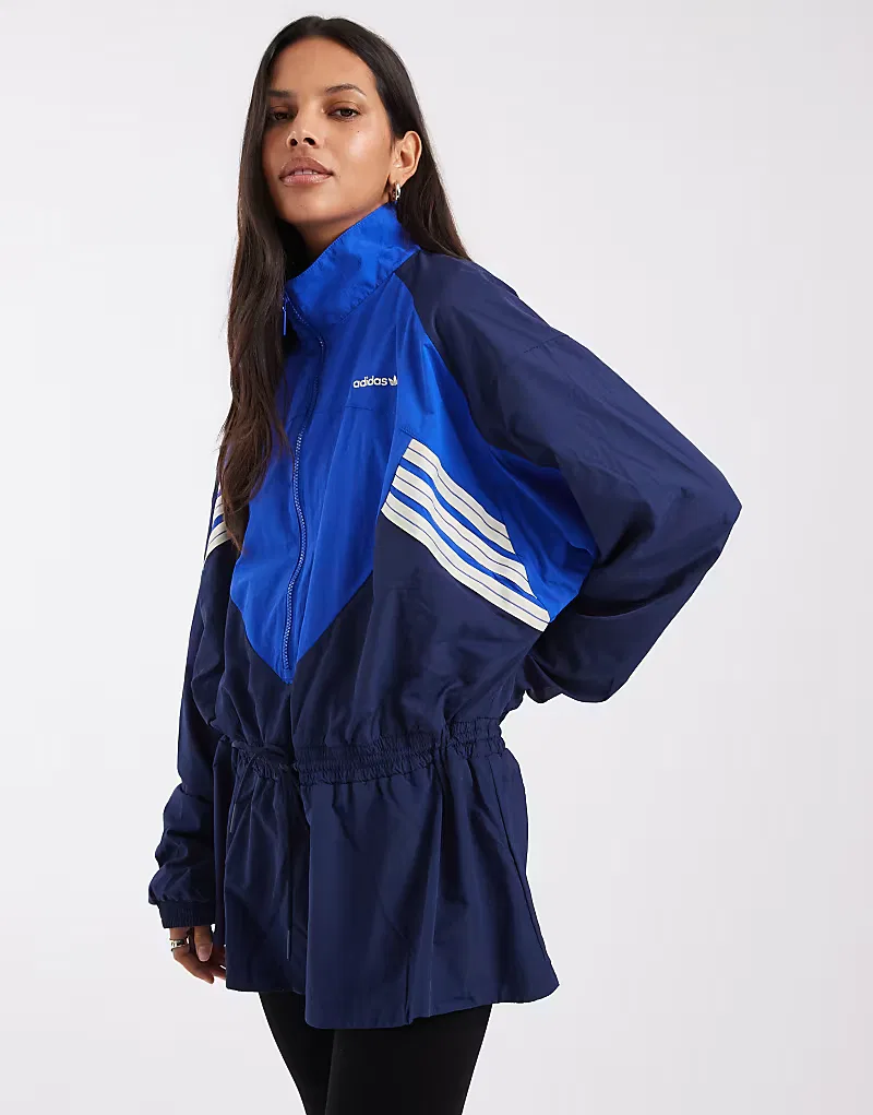 Спортивная куртка Adidas Originals с присборенной талией, сине-синий — фото 2