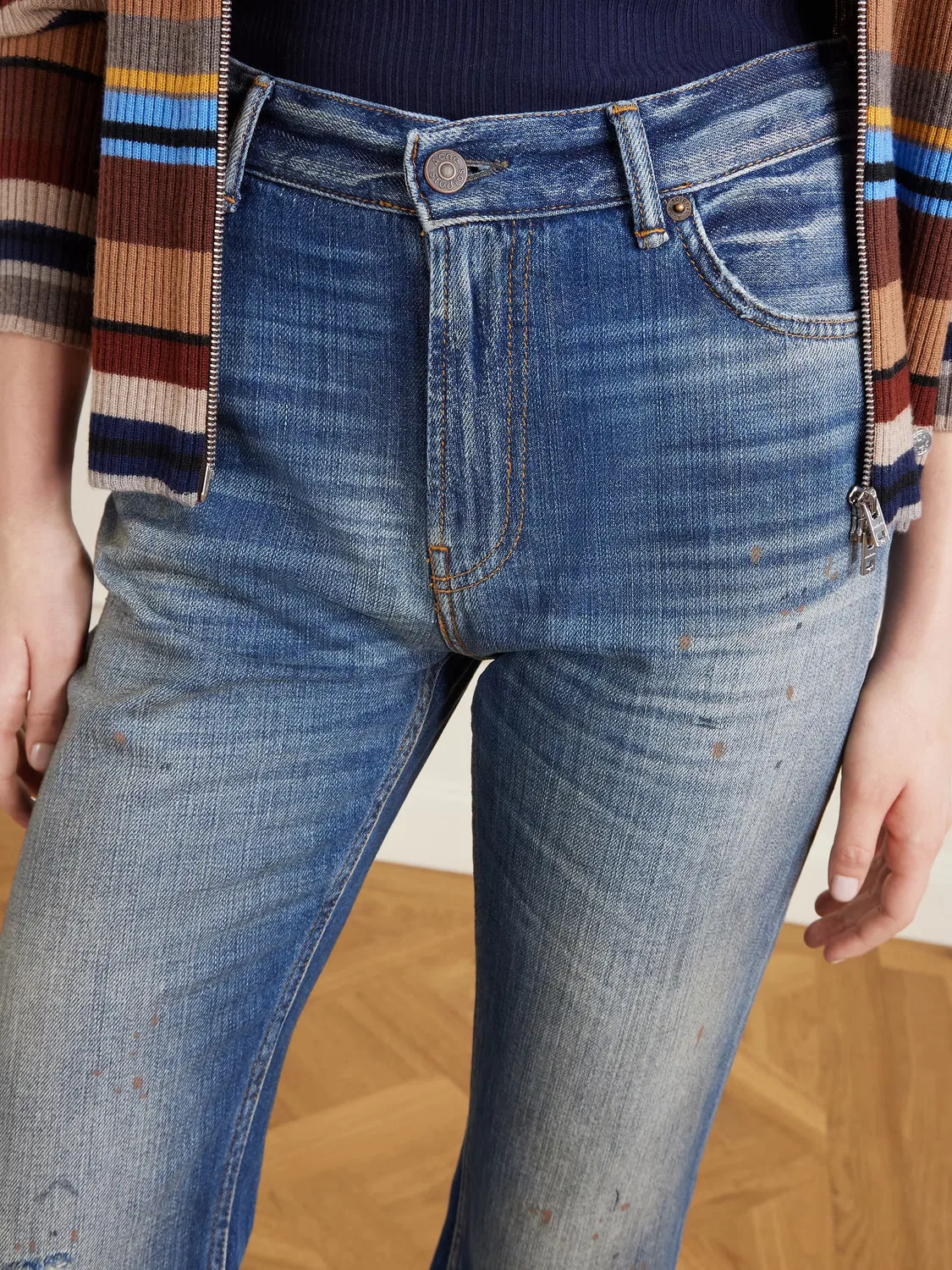 Рваные джинсы с высокой посадкой и расклешенными штанинами Acne Studios, Mid Denim — фото 4