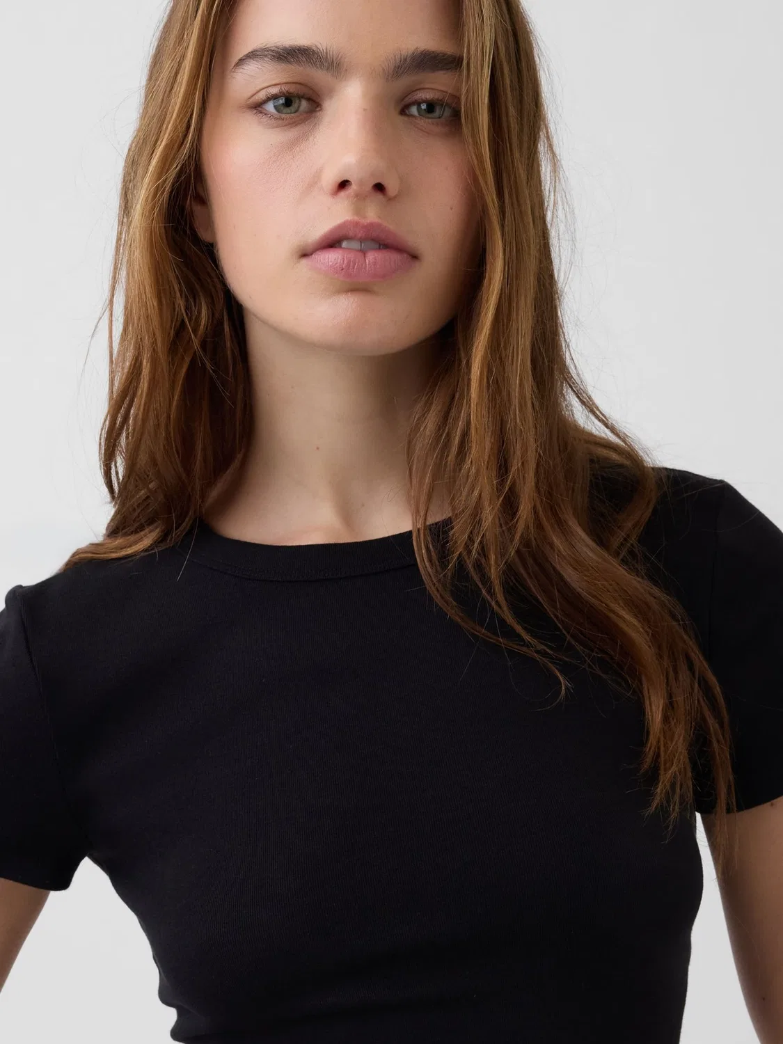 Футболка женская Modern Crew Neck Gap, черный — фото 4