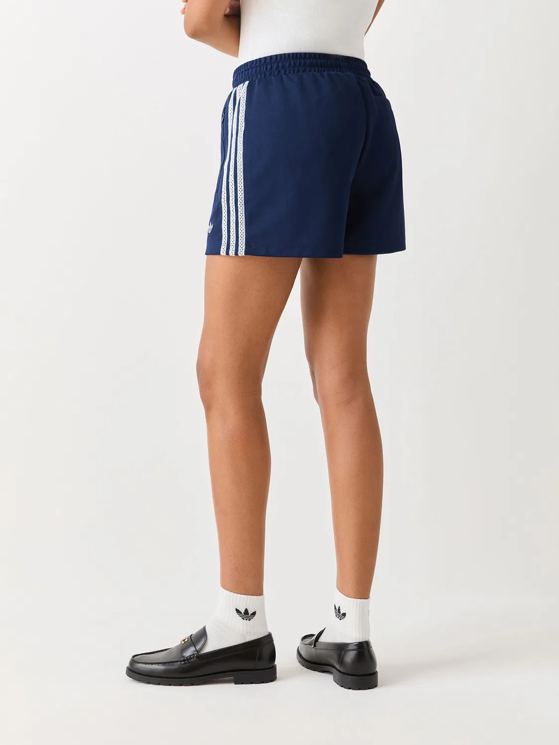 Шорты adidas Originals Navy Crochet 3-Stripe, синие — фото 3