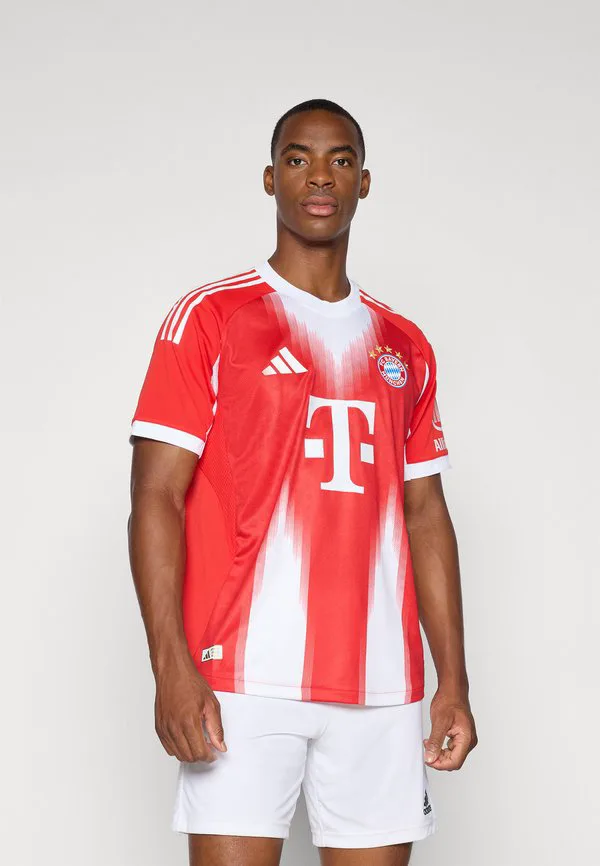 Домашняя аутентичная футболка фк бавария сезона 2025/2026. Adidas Performance, Red