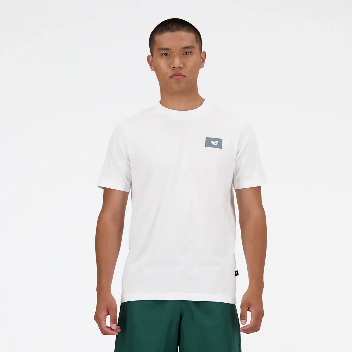 

Футболка New Balance "ФУТБОЛКА С ЛОГОТИПОМ SPORT ESSENTIALS", белый