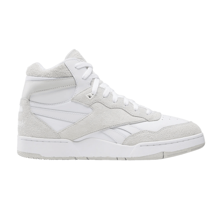 

Кроссовки Reebok BB4000 2 Mid Retro 'Triple White Hairy Suede', белый