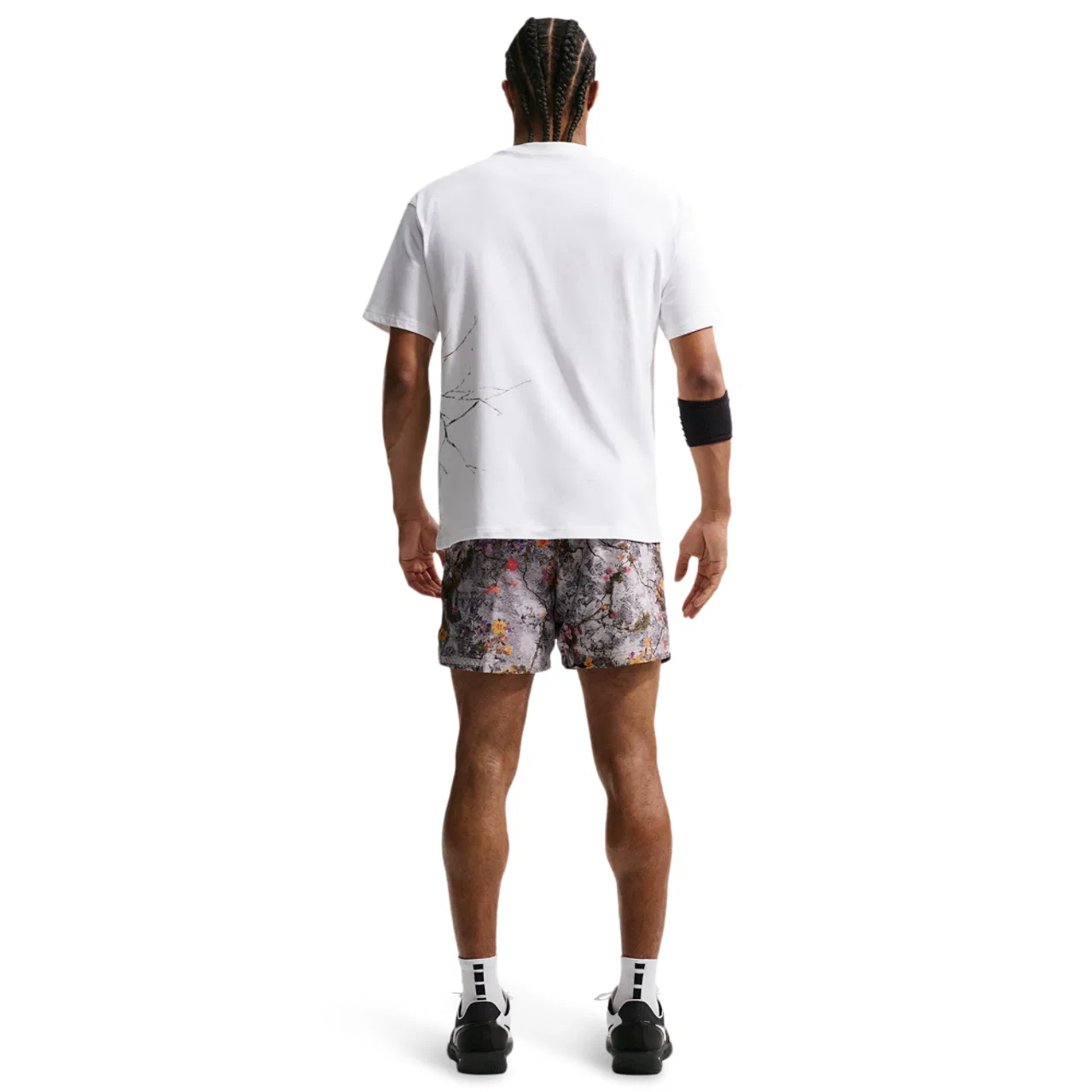 Мужские шорты с принтом Nike Dri-FIT SI Practice Mesh AOP 5" Shorts, Cement Grey/Pale Ivory — фото 4