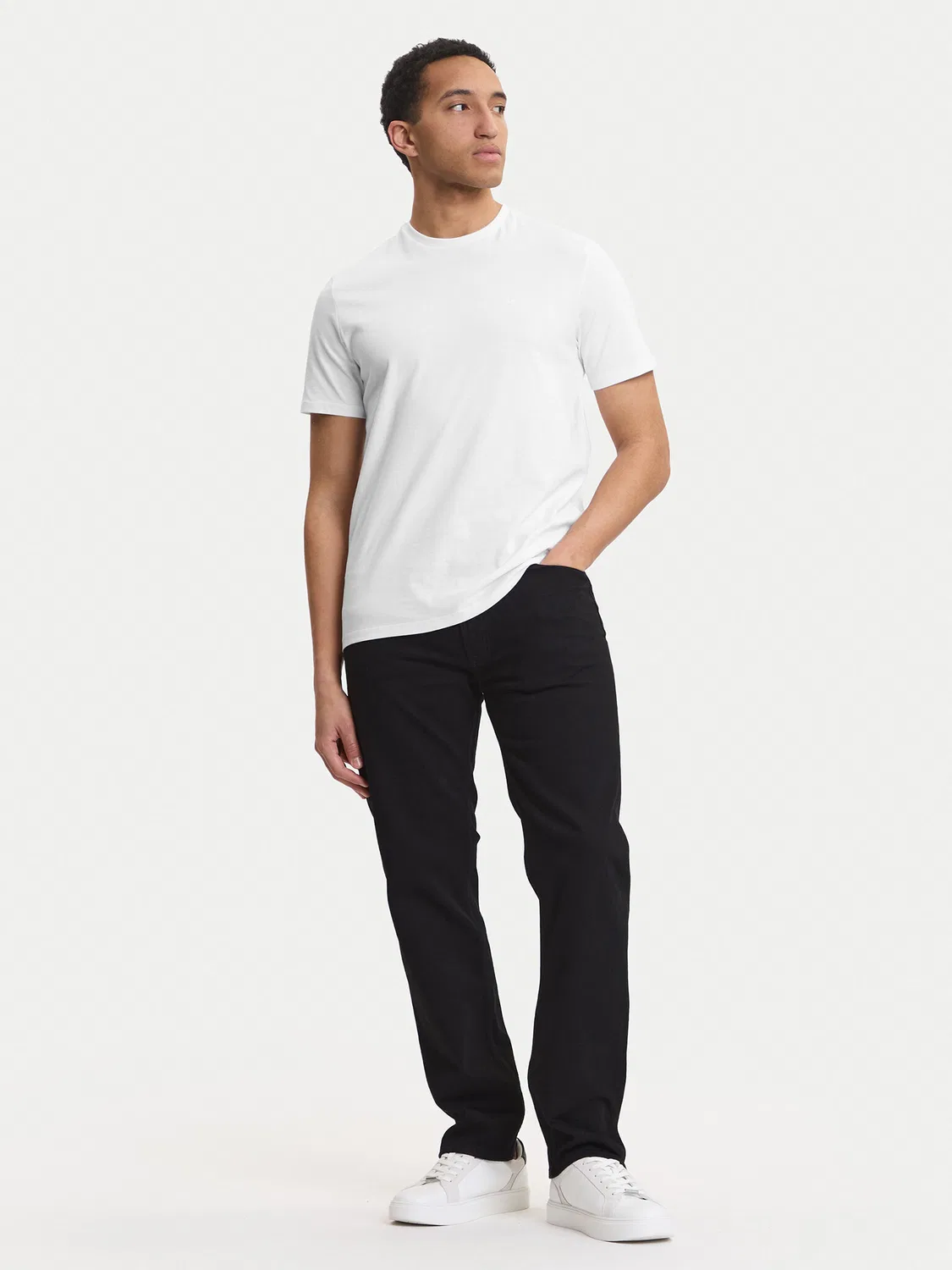 Мужской комплект из футболок стандартного кроя Calvin Klein, разноцветный — фото 3
