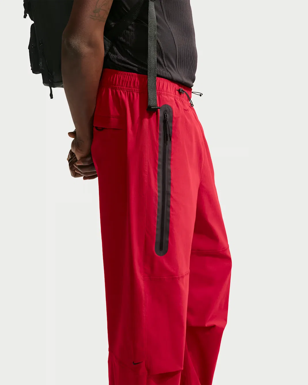 Мужские брюки из ткани Dri-FIT Nike Tech, Tough Red/Tough Red/Black — фото 3