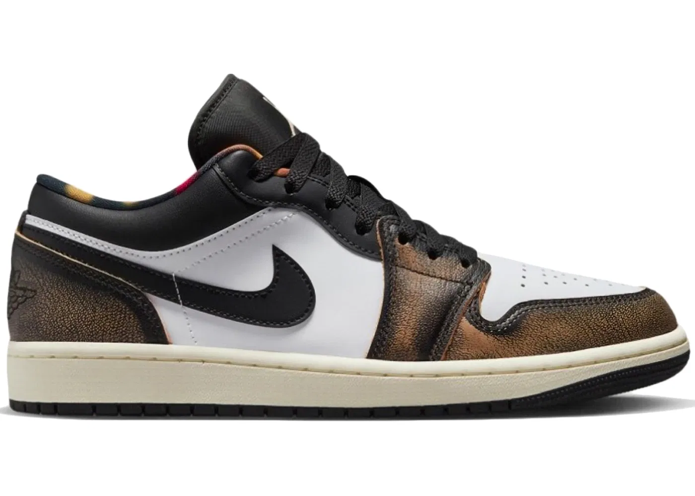 Детские кроссовки Lifestyle Jordan 1 Low SE Jordan, Black/White Onyx/White/Sail