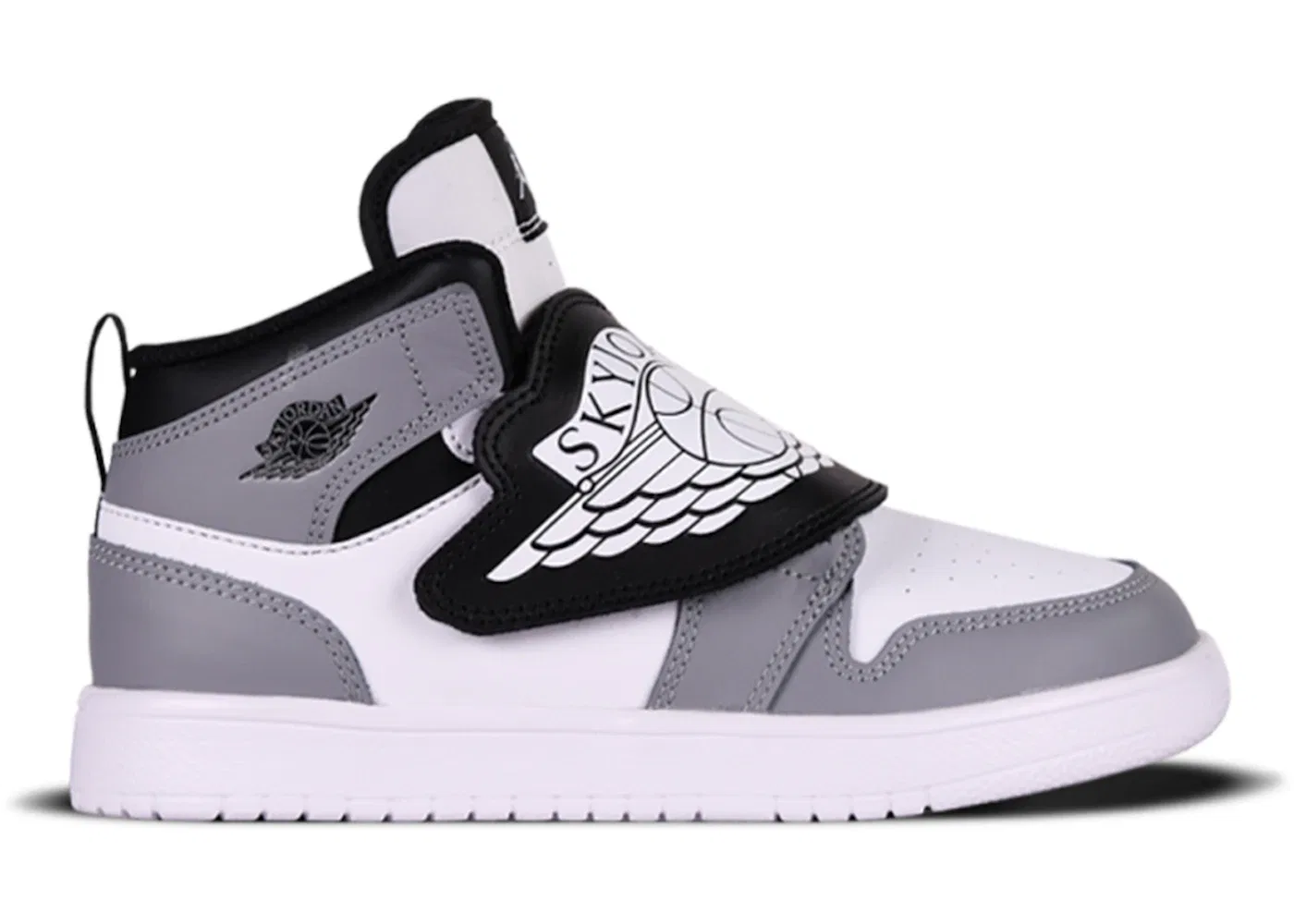 Детские кроссовки Lifestyle Jordan Sky Jordan 1 White Black Particle Grey