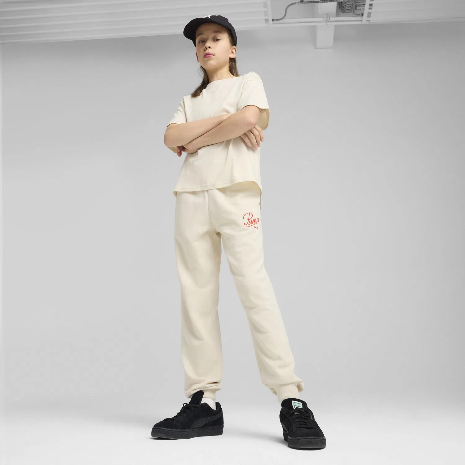 Детские спортивные штаны с вышивкой Essentials Script Puma, Alpine Snow White — фото 4
