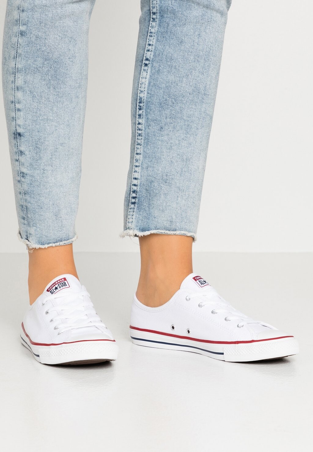 

Кроссовки Converse