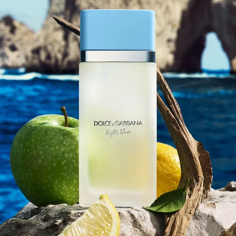 Парфюмерная вода Dolce & Gabbana Light Blue, Цвет Lemon Apple — фото 2
