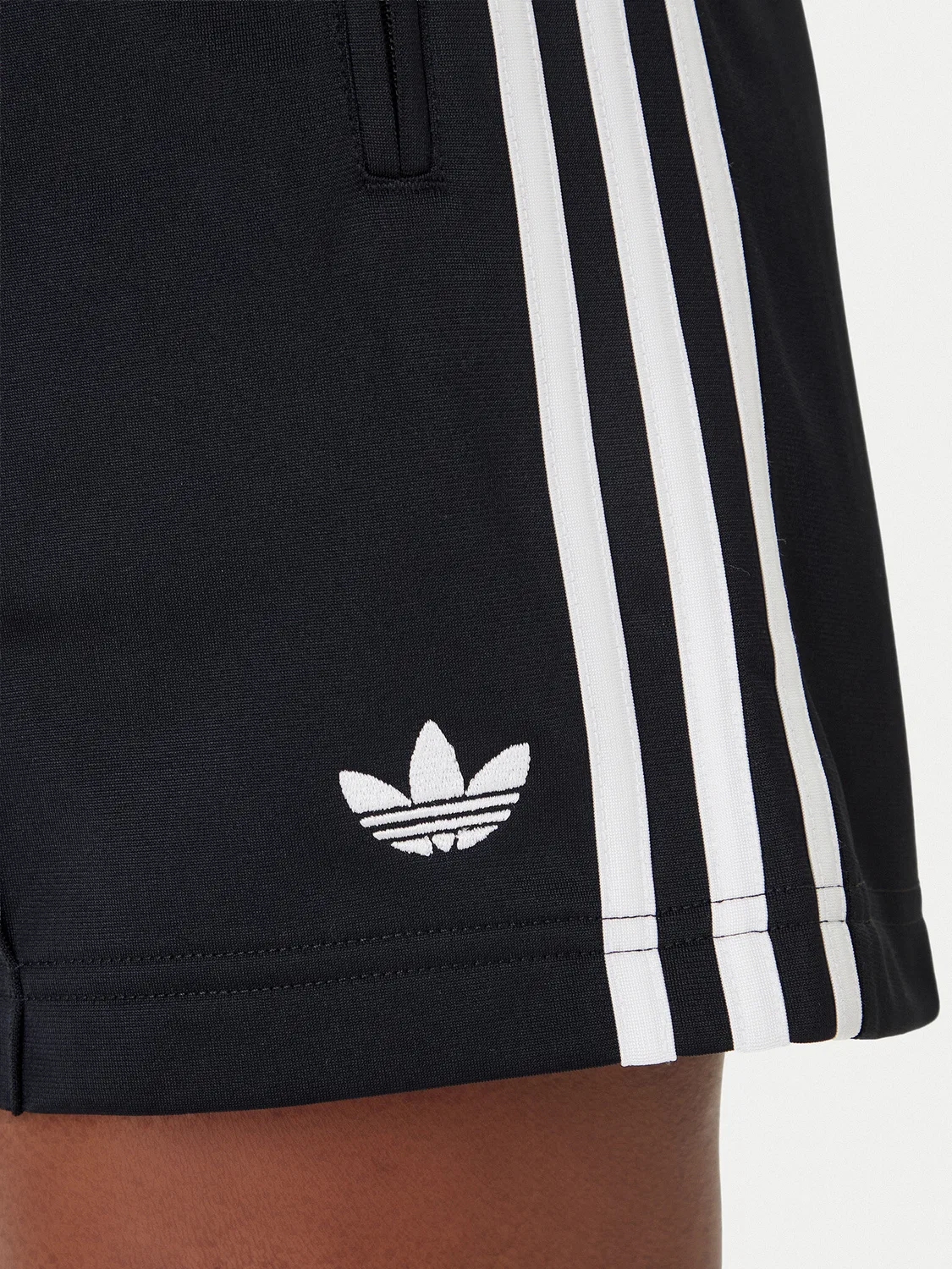 Женские спортивные шорты стандартного кроя Firebird Classic Adidas, черный — фото 4