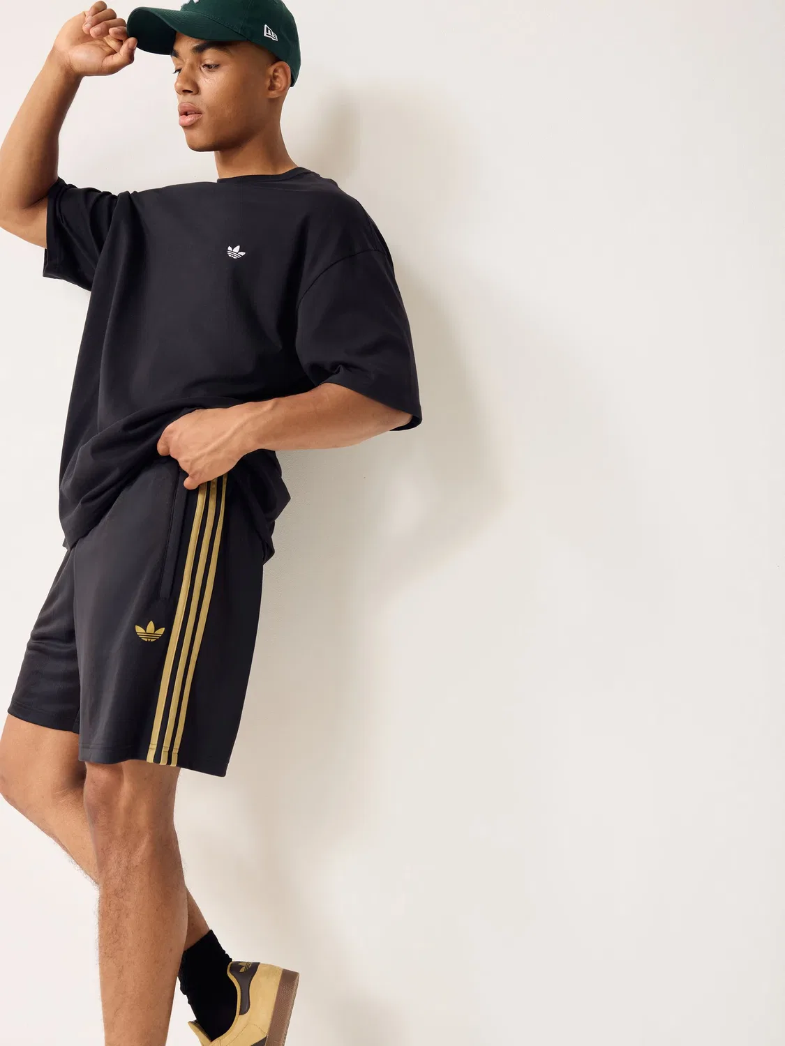Футболка свободного кроя adidas Originals Trefoil Essentials, черный — фото 2