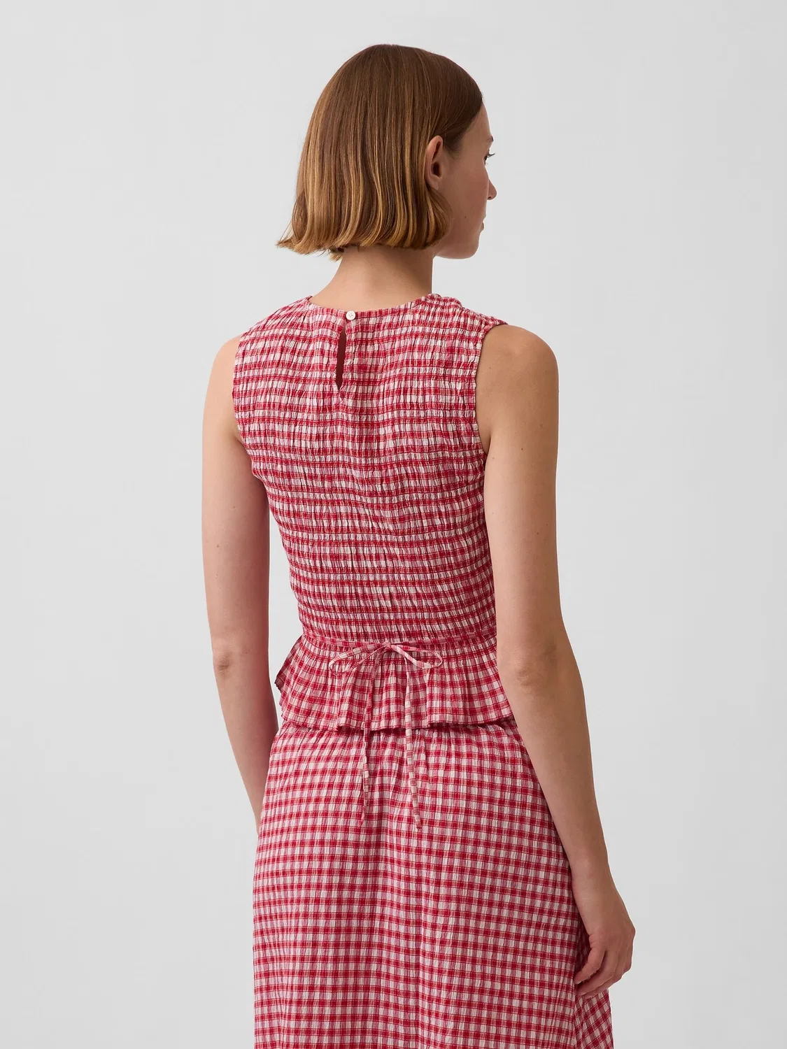 Топ с воланами Gap Red Smocked Gingham Crop Peplum, красный — фото 2