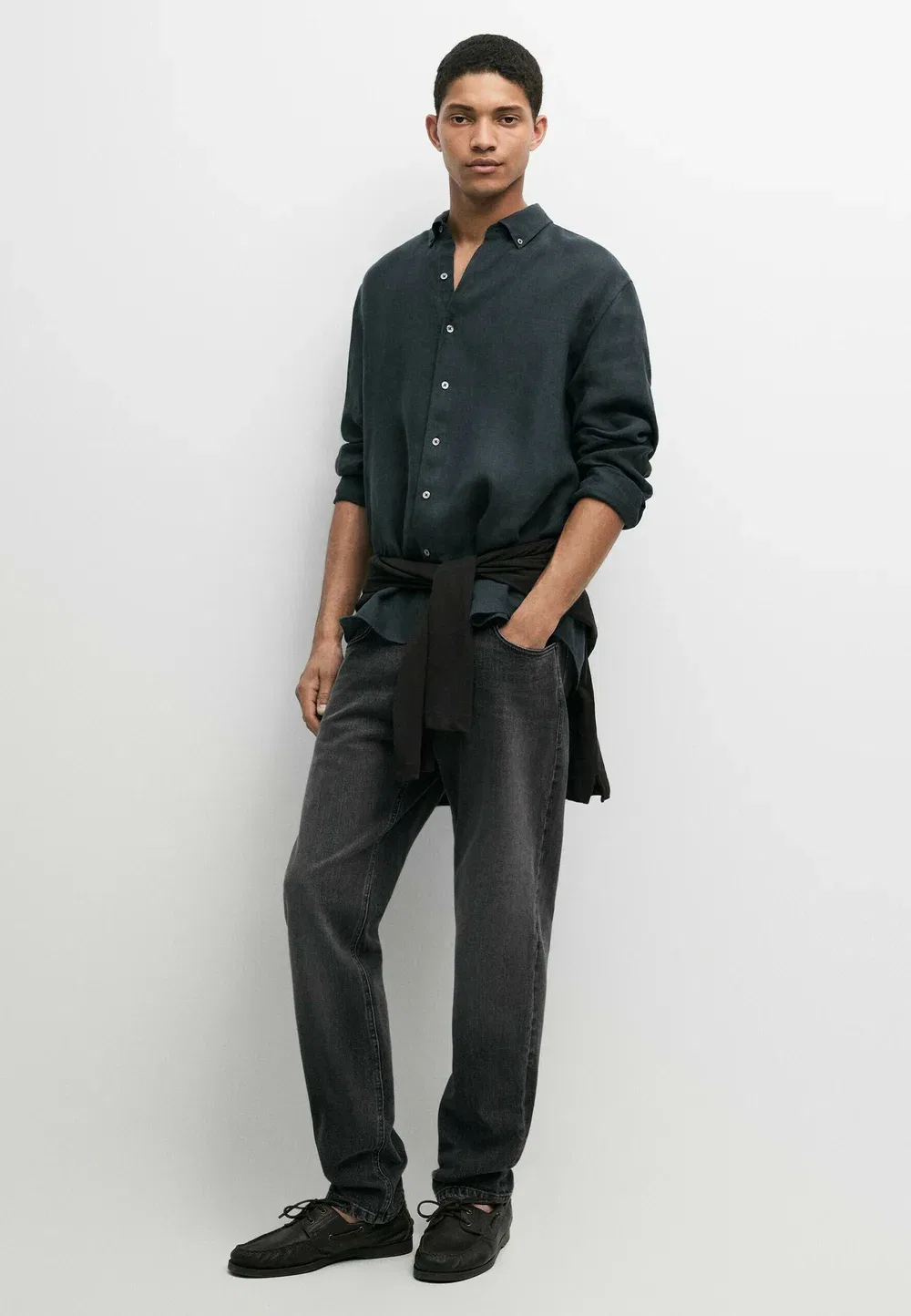 Выцветшая рубашка из 100% льна - рубашка Massimo Dutti, Mottled Dark Blue — фото 2