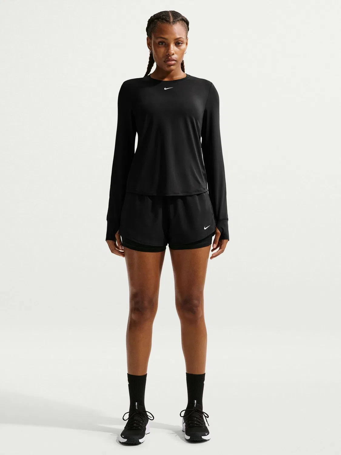 Шорты Nike One Dri-FIT Mid-Rise 3" 2-in-1, черный — фото 3