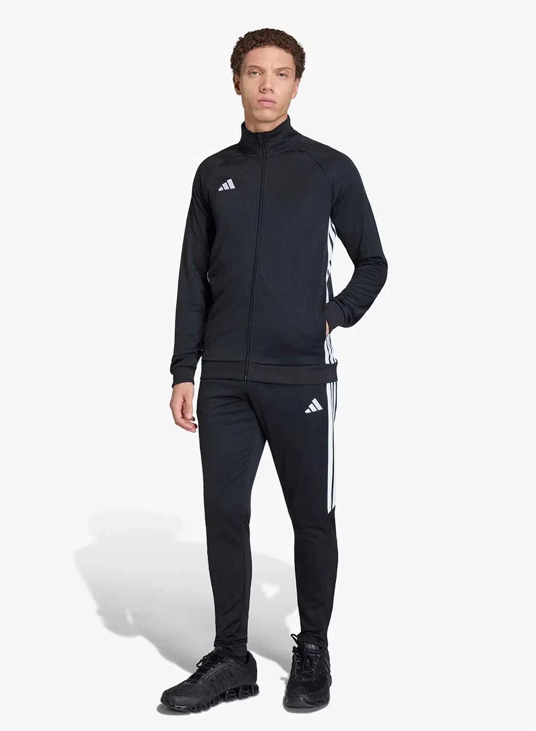 Комплект спортивный с логотипом Tiro 26 Essentials Adidas, черный