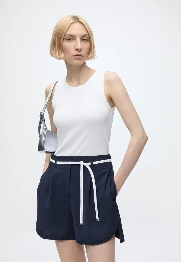 Шорты Lacoste Классические, Пике, Однотонные — фото 4