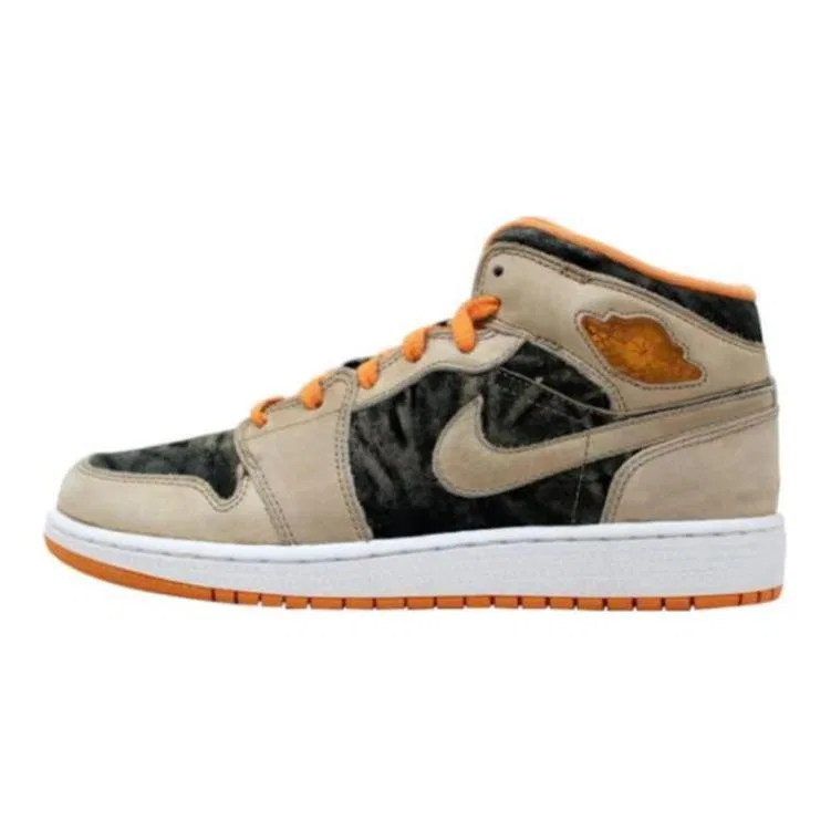 Детские кеды для скейтбординга Beige Black 1 Birch GS Jordan