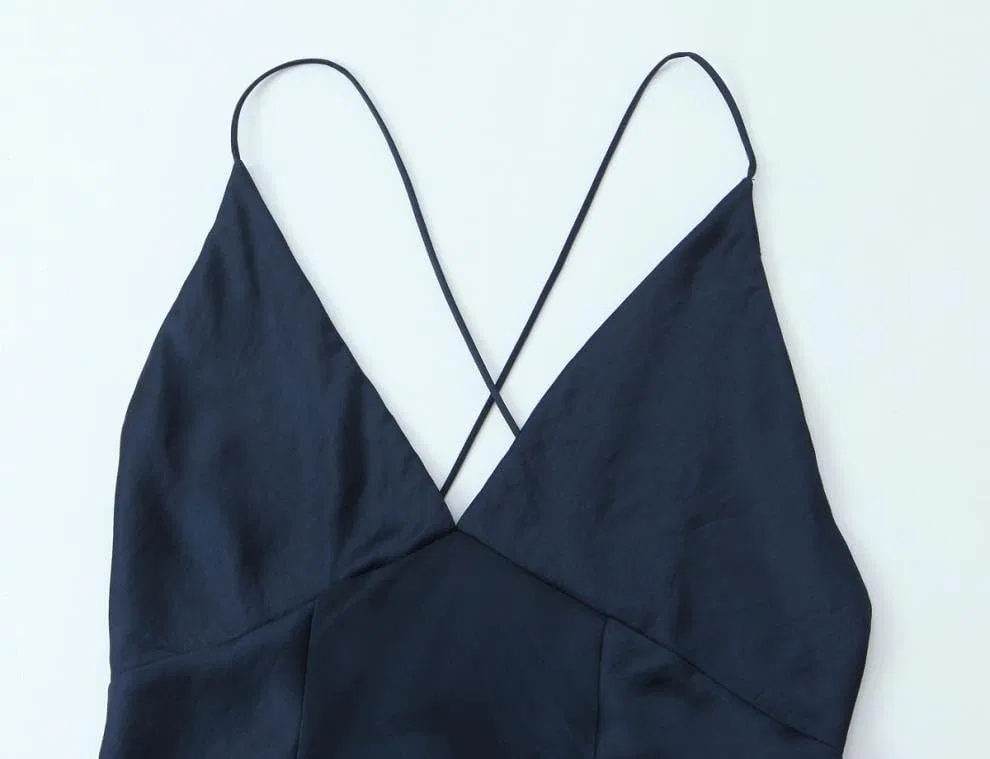 Женское длинное сатиновое платье на бретелях, Dark Blue — фото 4