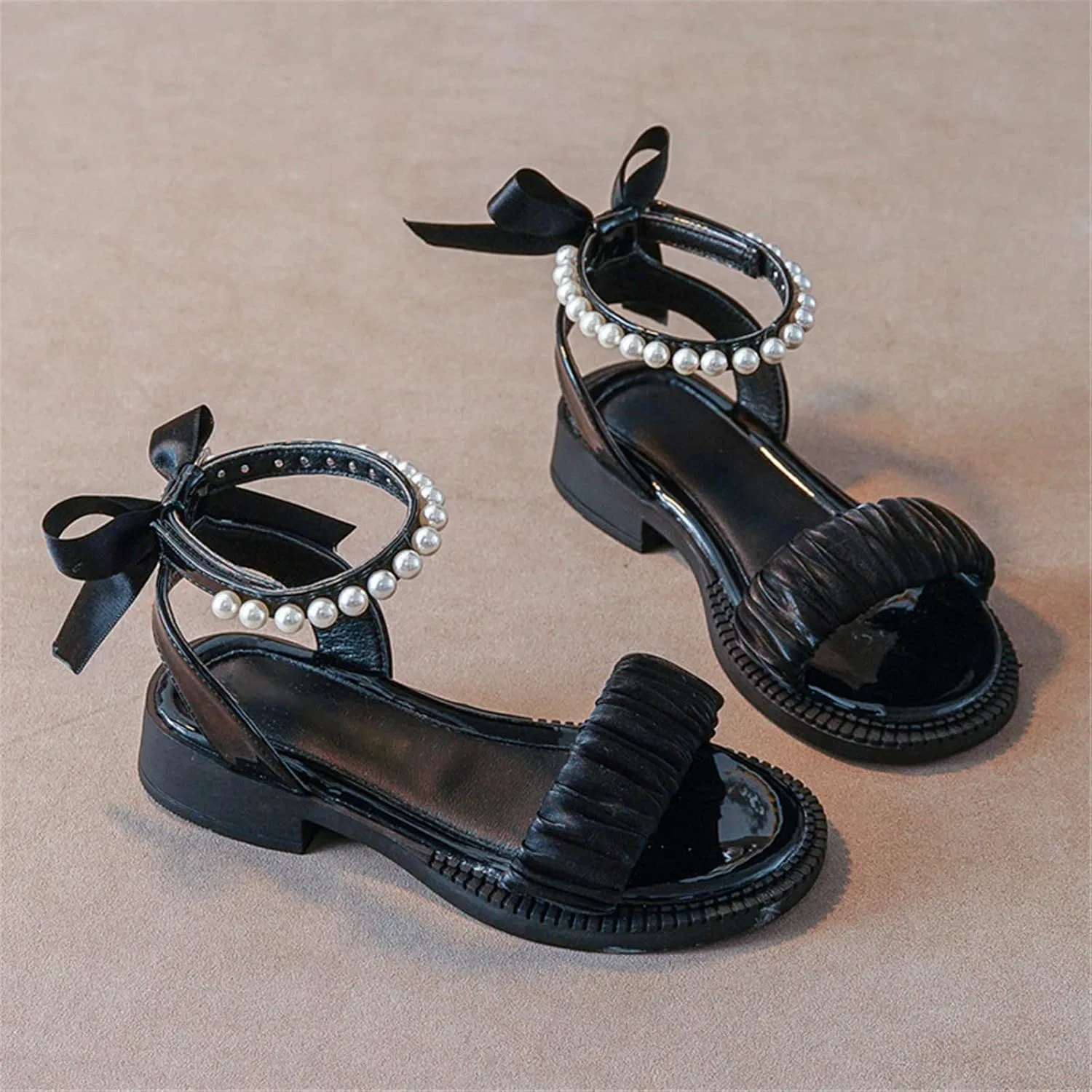 Детские босоножки для девочек с жемчугом и бантом Princess Sandals Egmy, Black — фото 3