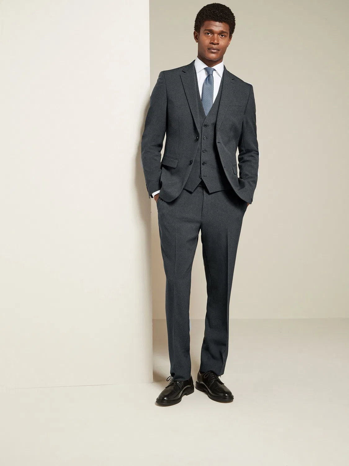 Жилет костюмный Regular Fit Essential Suit Next, угольно-серый — фото 3