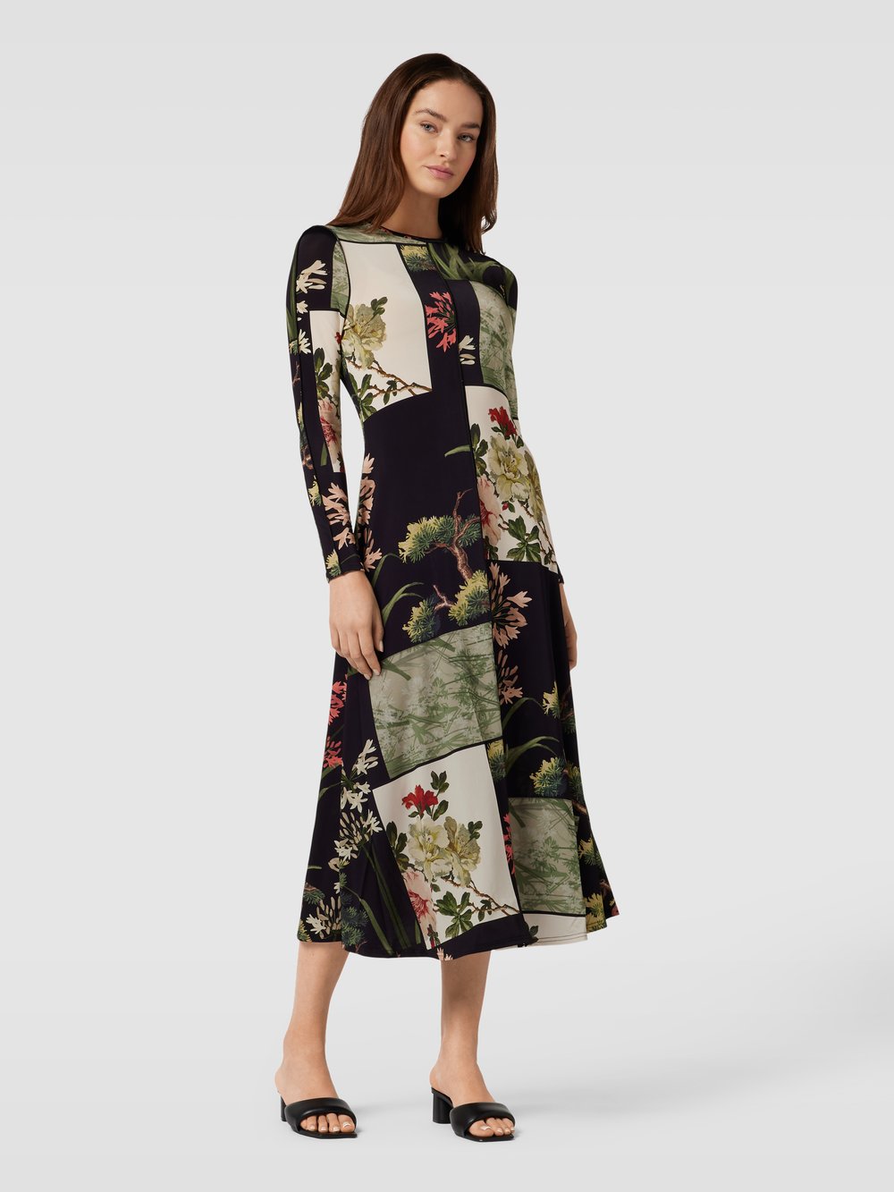 

Платье макси с цветочным принтом по всей поверхности, модель 'GRETIAA' Ted Baker, черный