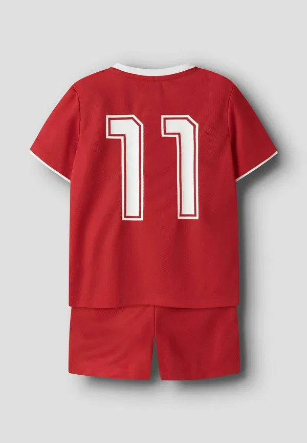 Спортивный костюм из полиэстера Shorts-set football unisex Name It, True Red, красный — фото 4