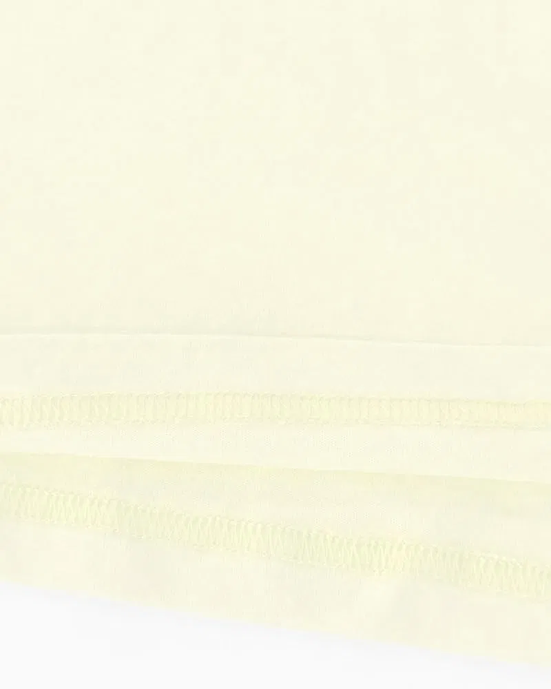 Футболка с принтом Overstimulated Moms Club, Creamy Yellow — фото 3