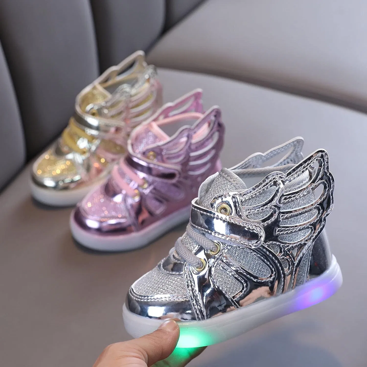 Детские светящиеся кроссовки для девочек с LED-подсветкой, Gold — фото 4