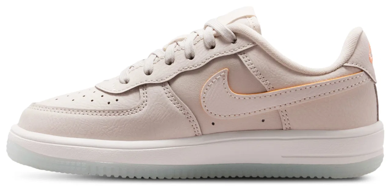 Кроссовки для мальчиков Force 1 Low Lace SE Nike, цвет Orewood Brown/Orange Pulse — фото 2