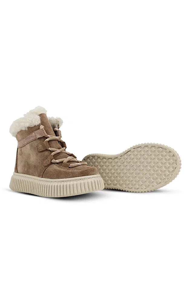 Детские ботинки для девочек на плоском ходу с мехом Adia nubuck plush fur Kids A More, Sand — фото 3
