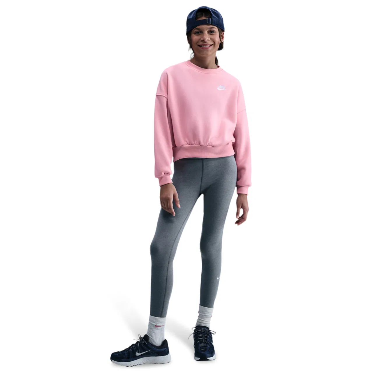 Толстовка для девочек Club Fleece Boxy Crew Nike, цвет Medium Soft Pink/Medium Soft Pink/White — фото 3