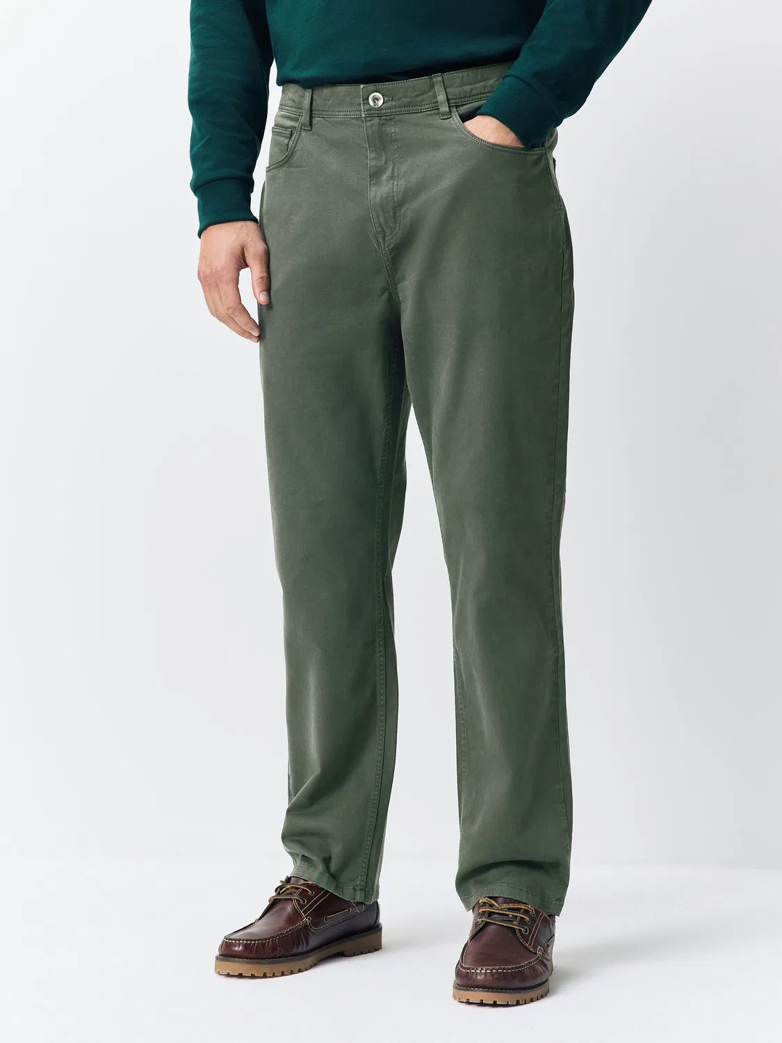 Брюки с посадкой Regular Tapered Fit, 5 карманов Next, хаки