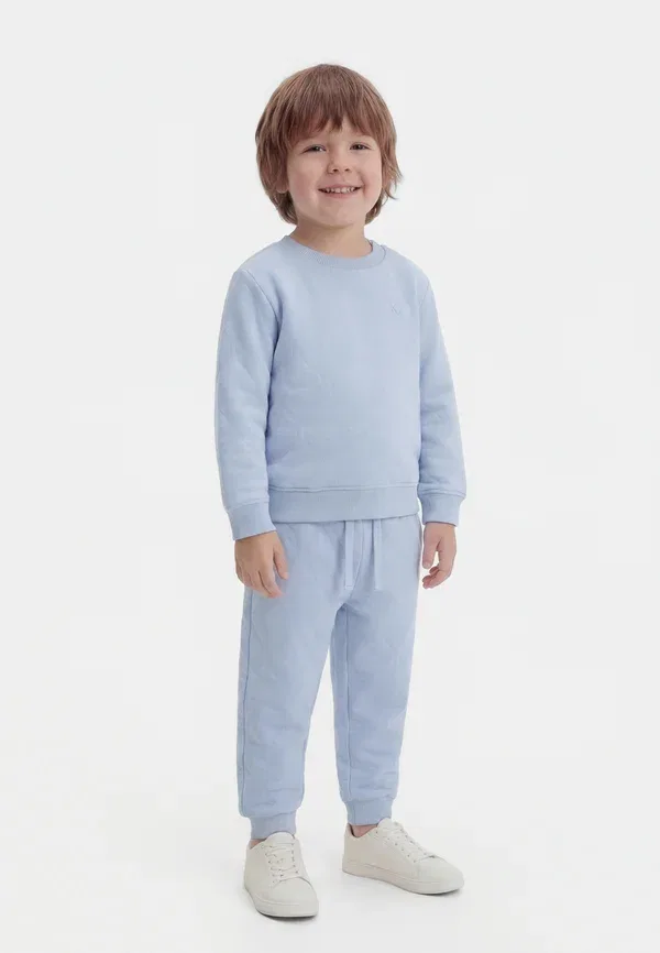 Костюм спортивный Calvin Klein Jeans