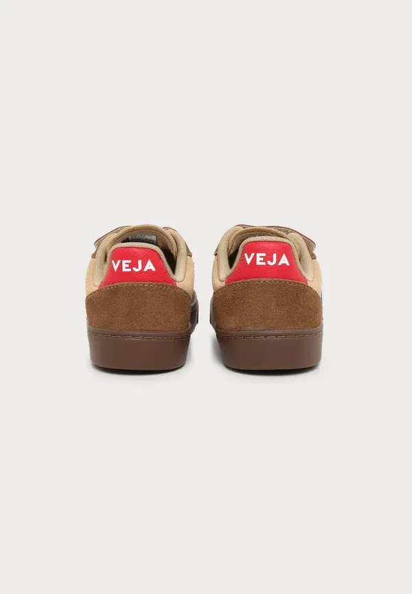 Кроссовки из кожи Veja Desert Egee Brown, коричневый — фото 3