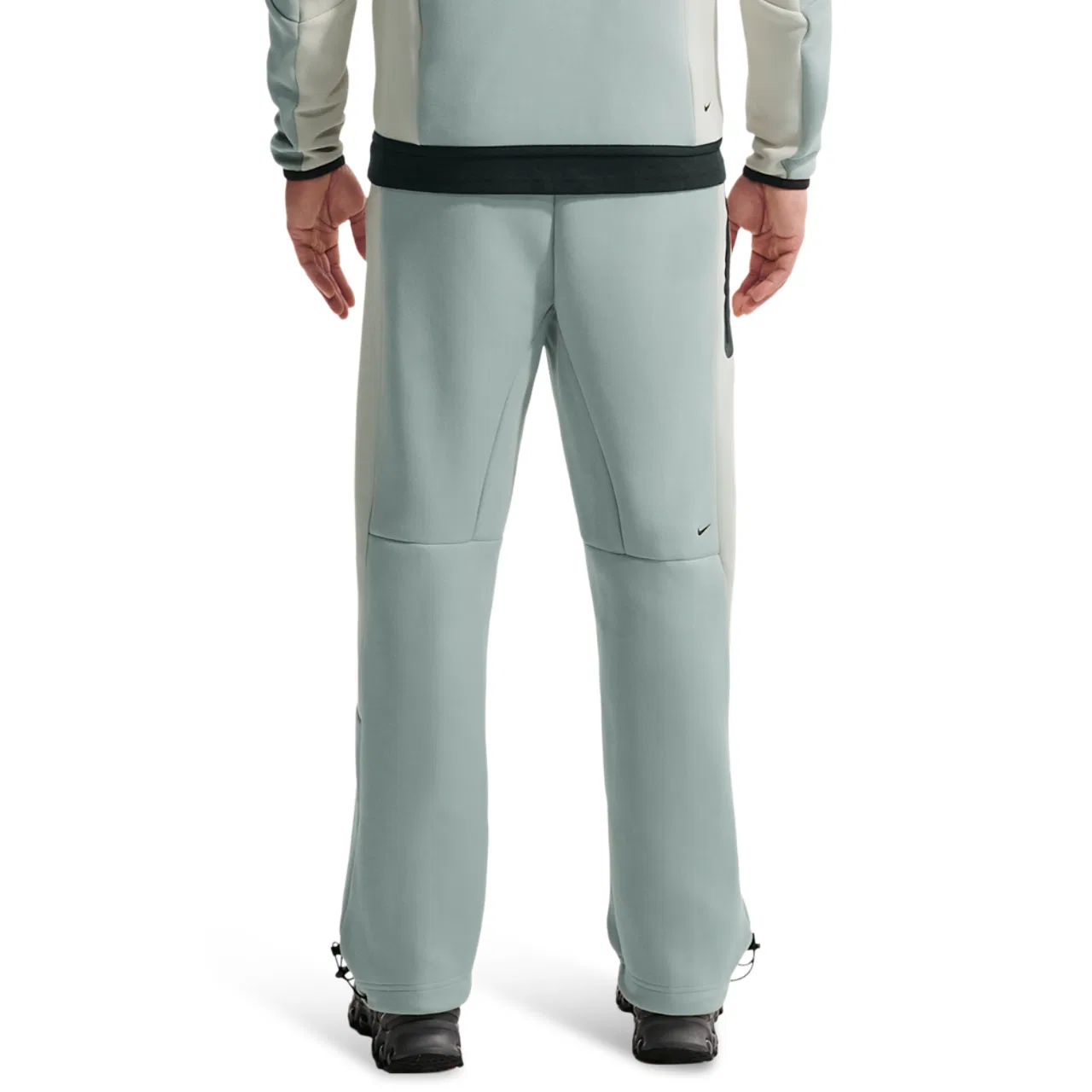 Мужские брюки Tech Fleece Pro Cb Open Hem Nike, цвет Light Bone/Black/Light Pumice — фото 2