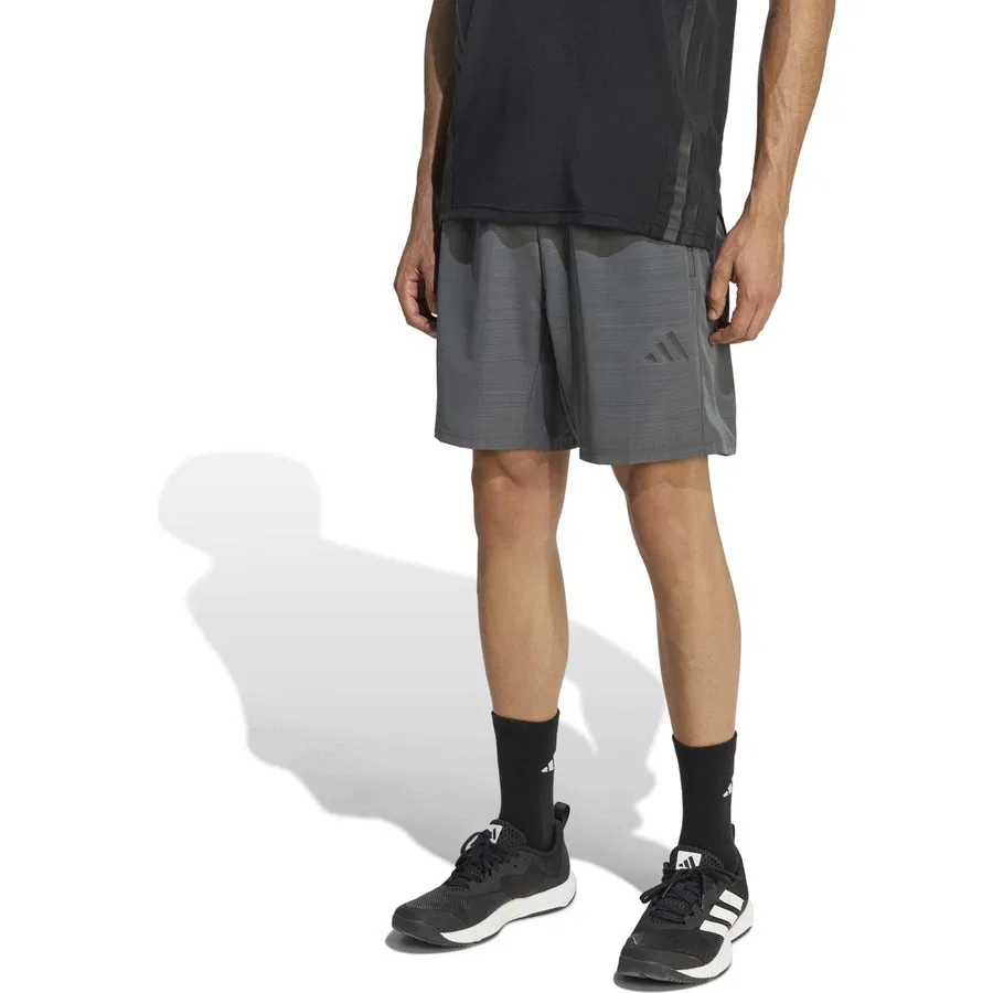 Шорты спортивные с длиной 7 дюймов We Base Bl Sho 7" adidas, Серо-бело-черный
