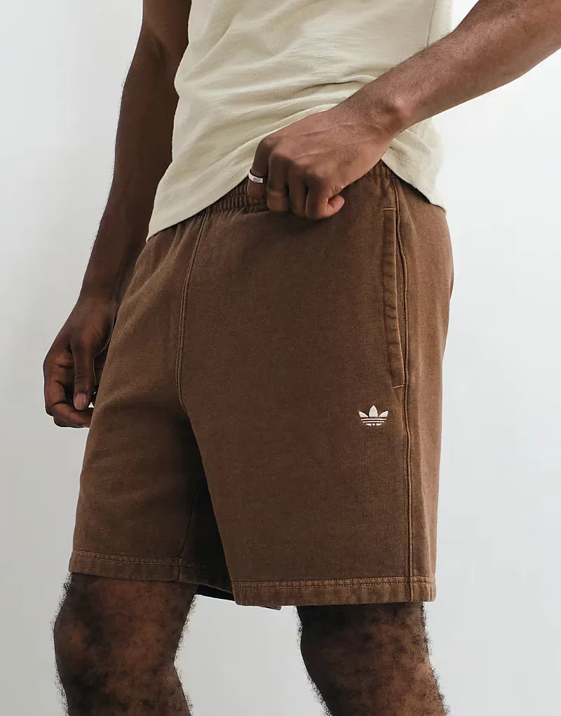 Свободные шорты Adidas Originals Essential Loose Shorts, коричневый — фото 3
