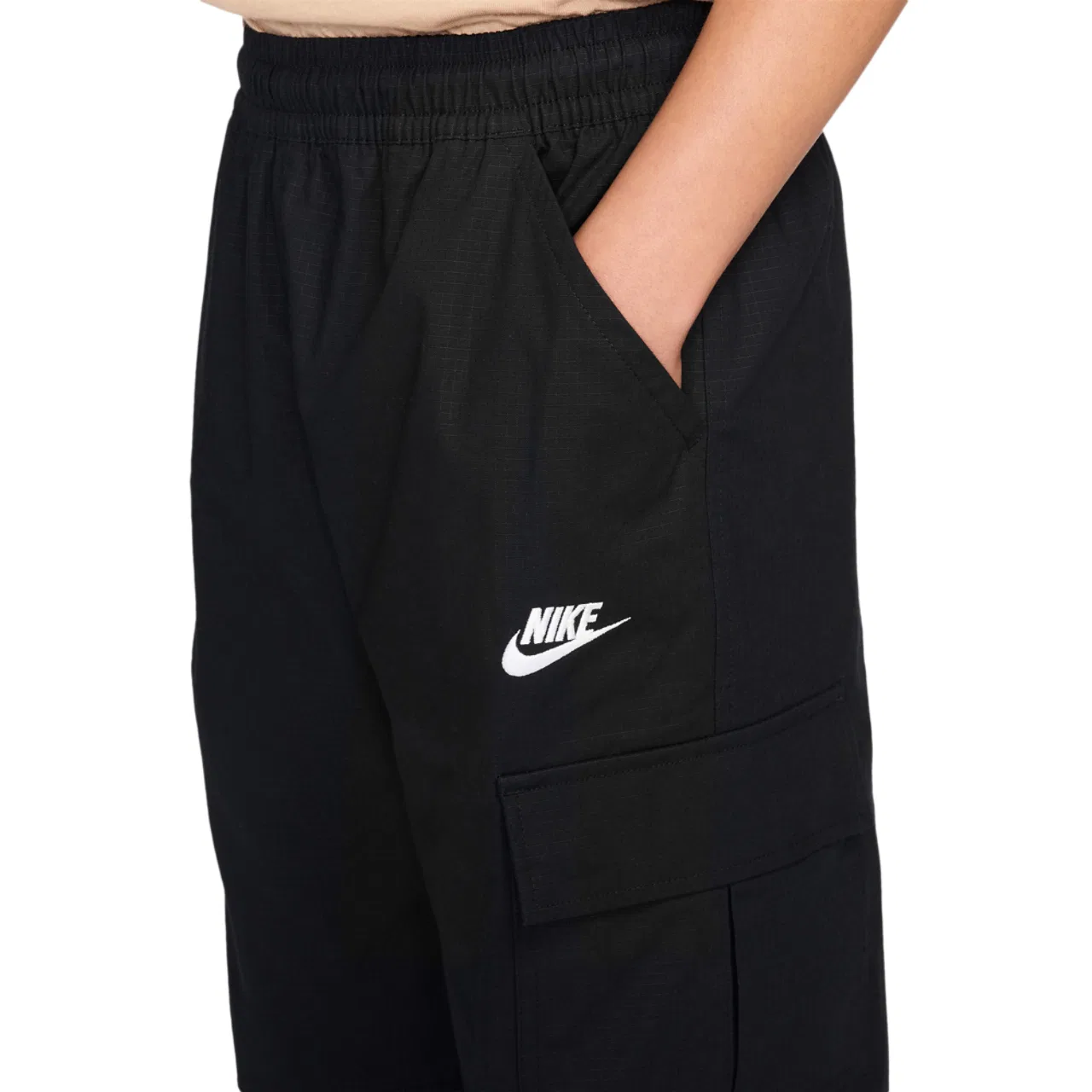 Брюки для мальчиков NSW Club Woven Cargo Nike, черный/белый — фото 3