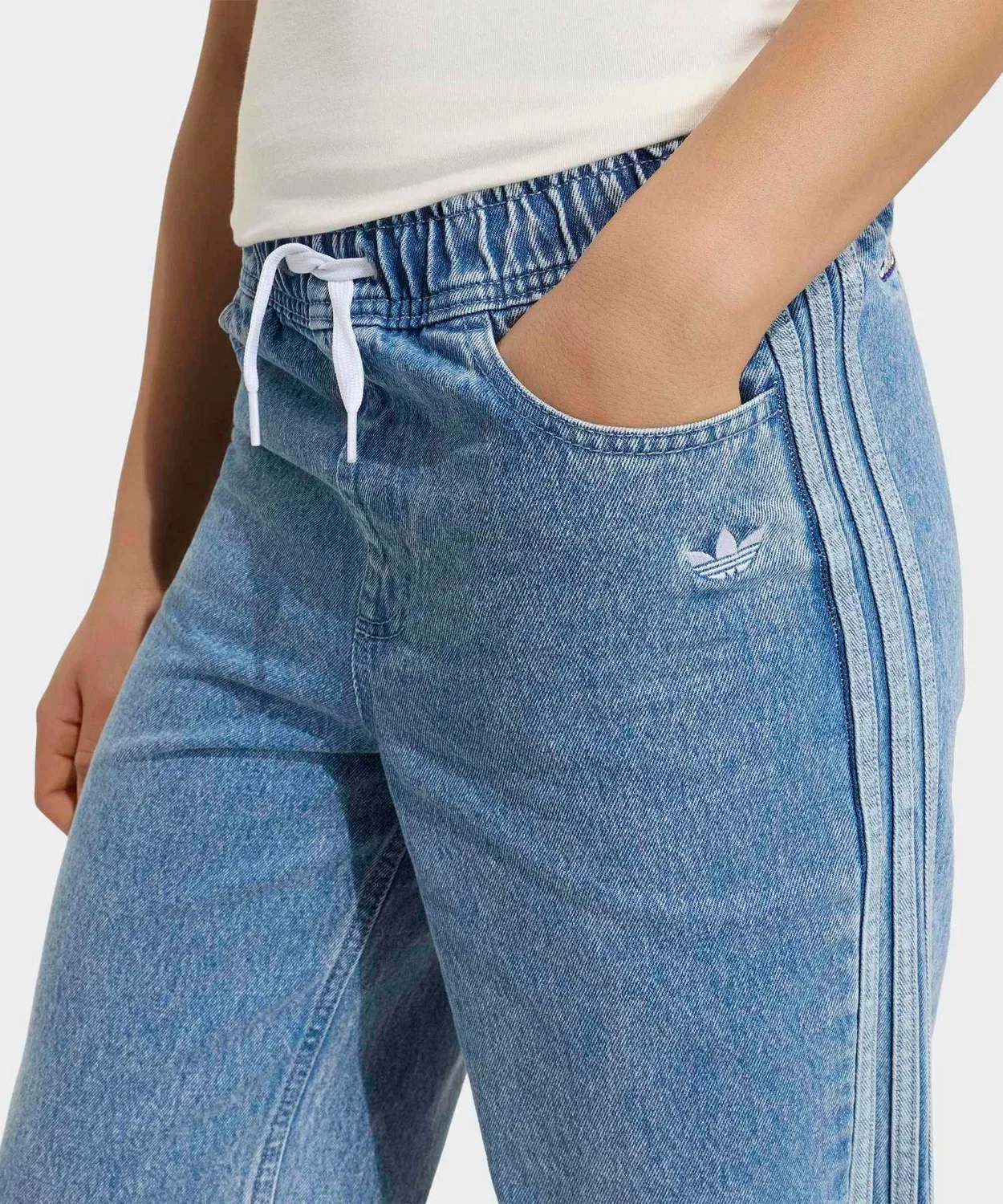 Детские джинсы свободного кроя с принтом Care Bears Adidas Originals, Blue — фото 3