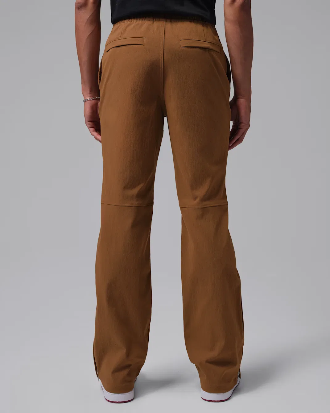 Мужские брюки Jordan Flight Essentials, Light British Tan/Black — фото 2