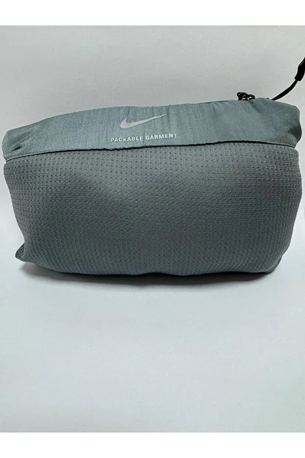 Мужской жилет без рукавов с принтом Running Aerolayer Insulated Gilet Convertible Into Reflective Bag Nike, Gray — фото 4