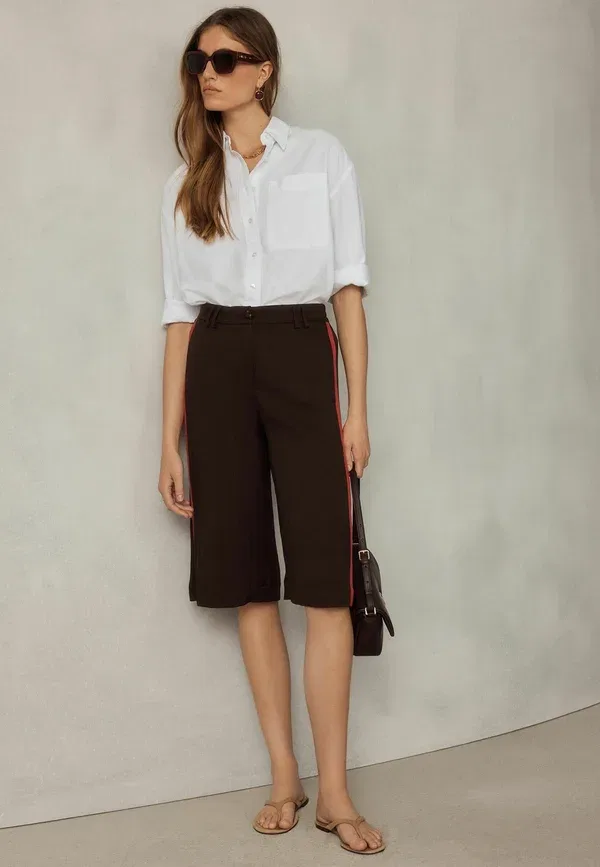 Шорты из лиоцелла, Regular Fit, Next, Chocolate Brown, коричневый/шоколадный